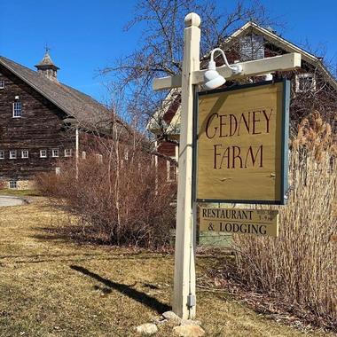 Wedding Venues Near Me: Gedney Farm