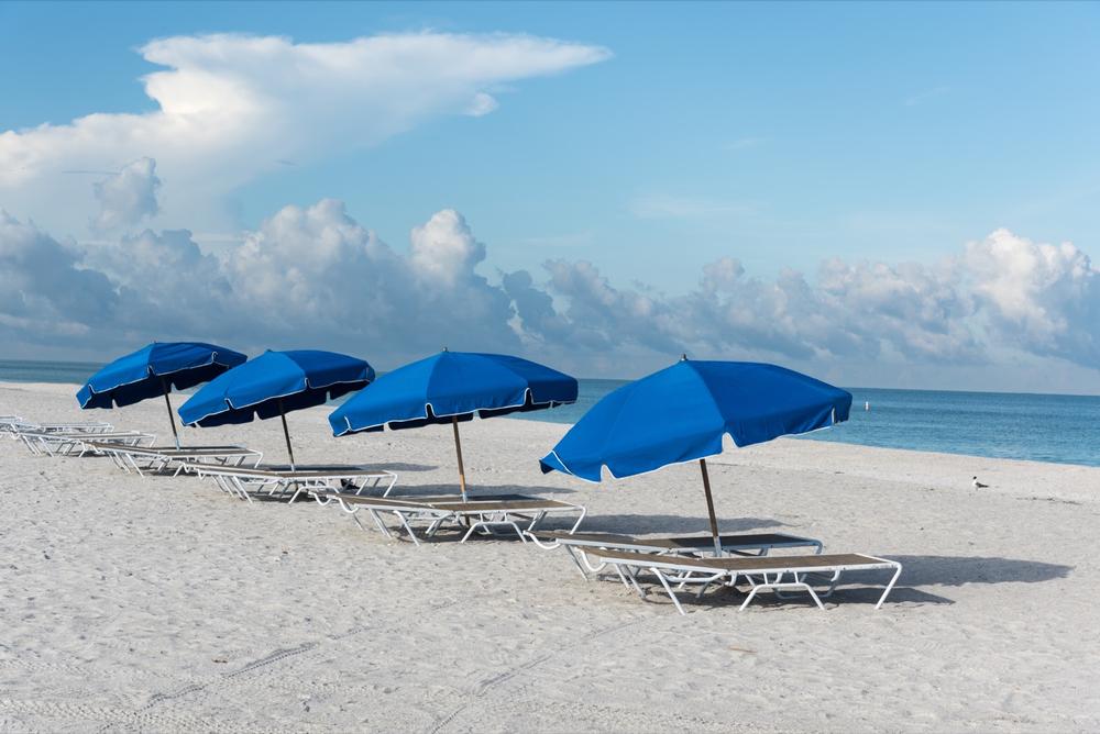 Swim in turquoise waters and stroll along Pier 60.