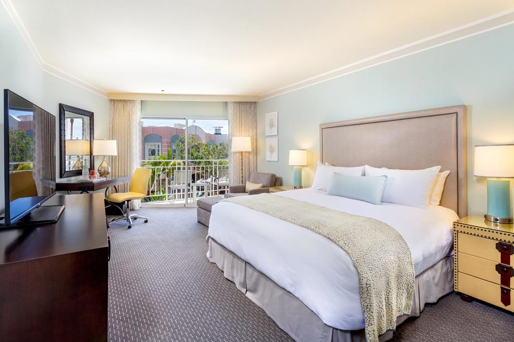 Unwind Oceanfront with Coastal Elegance at Loews Coronado Bay