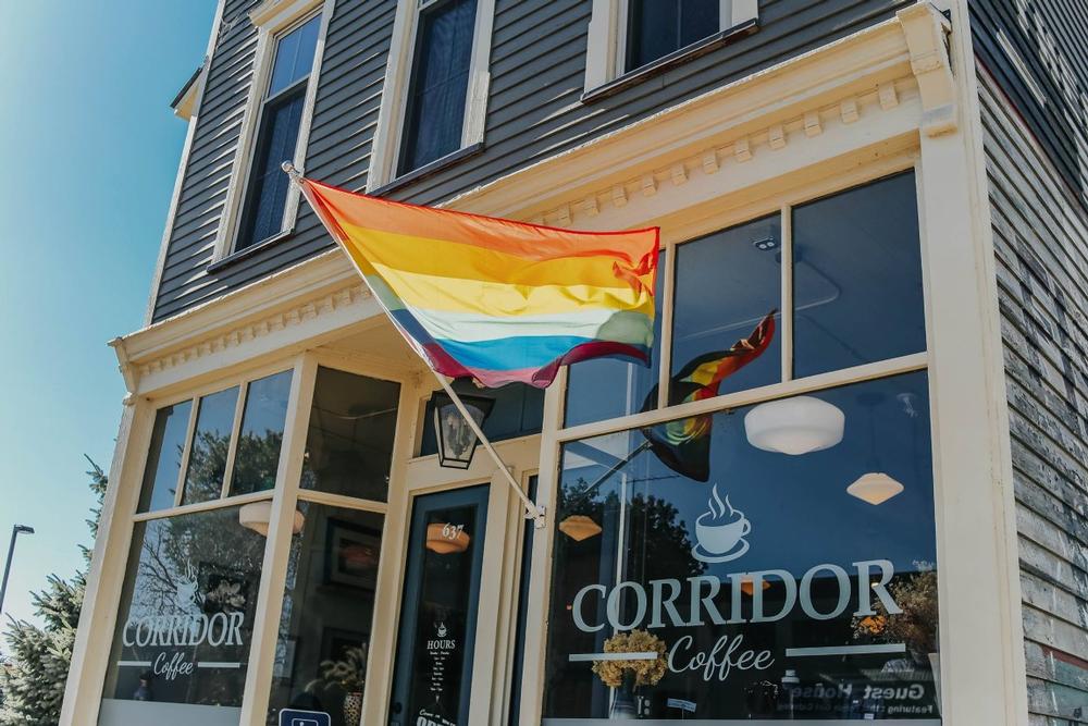 For a Cozy Setting: Corridor Coffee