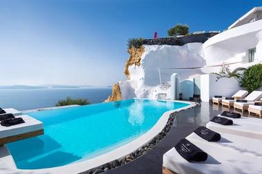 Andronis Luxury Suites
