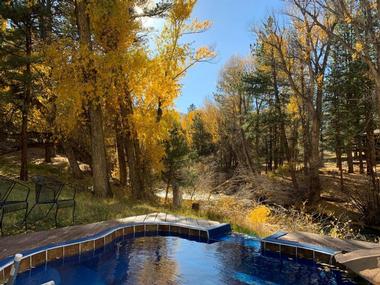 Aqua Hot Spring & Cabin, Buena Vista