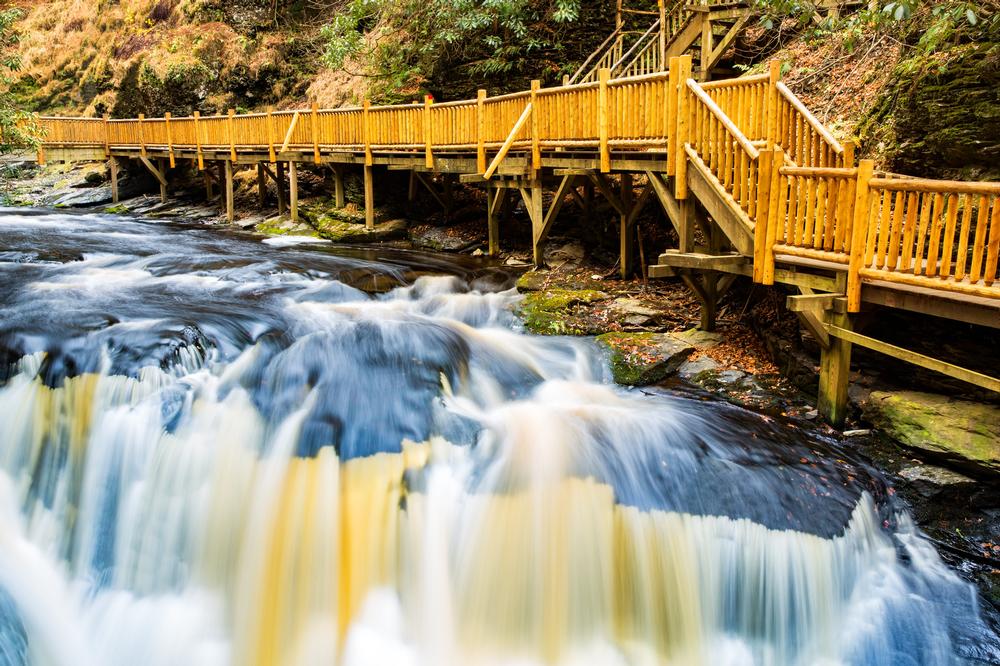 If You Love Waterfalls, Then Visit Bushkill Falls