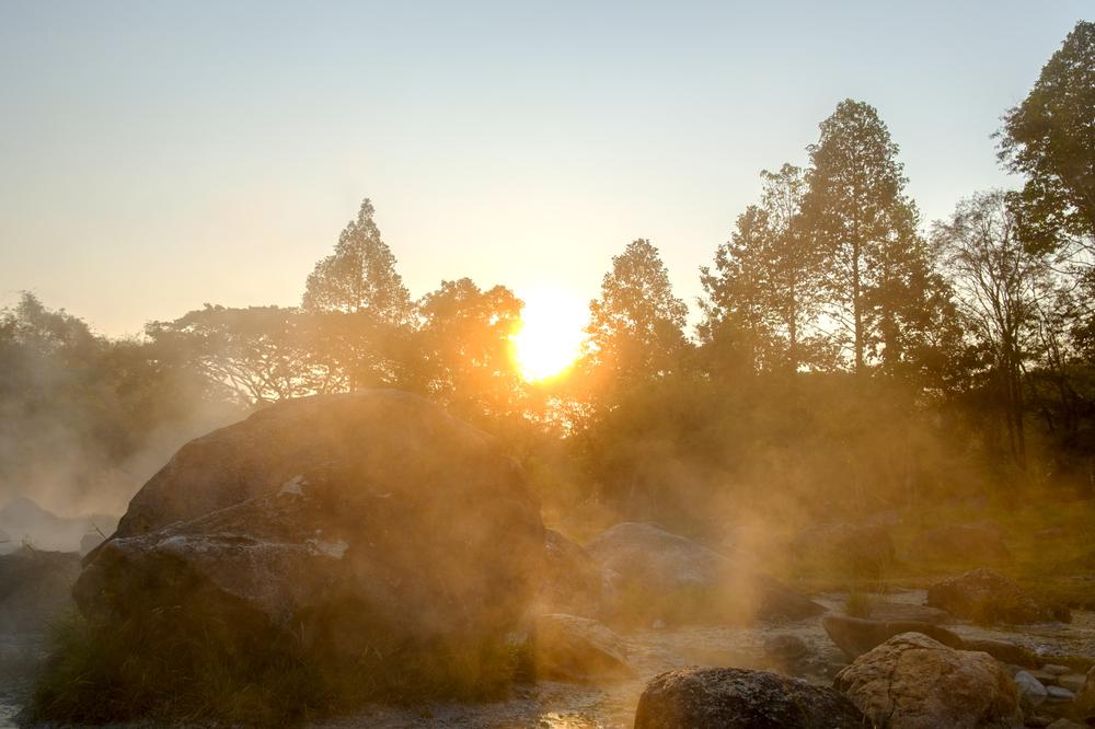 Hike mountain trails and unwind in romantic riverside mineral tubs.
