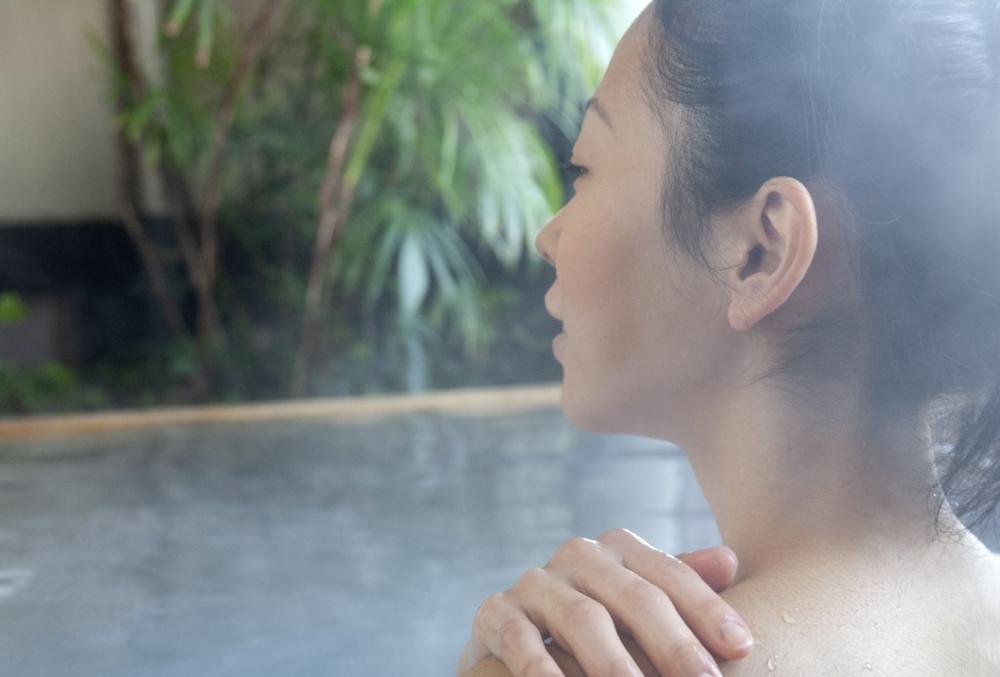 Relax in rustic tubs and enjoy peaceful desert vibes on an unusual trip.