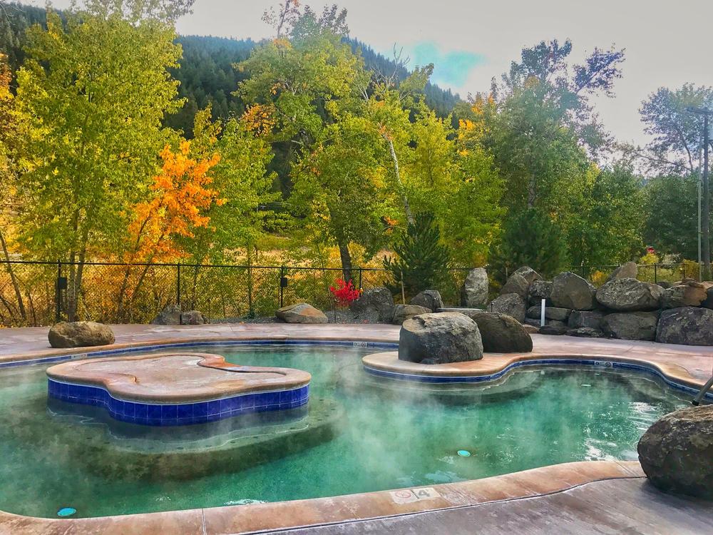 Swim in therapeutic pools, savor refreshing drinks in a lively setting.