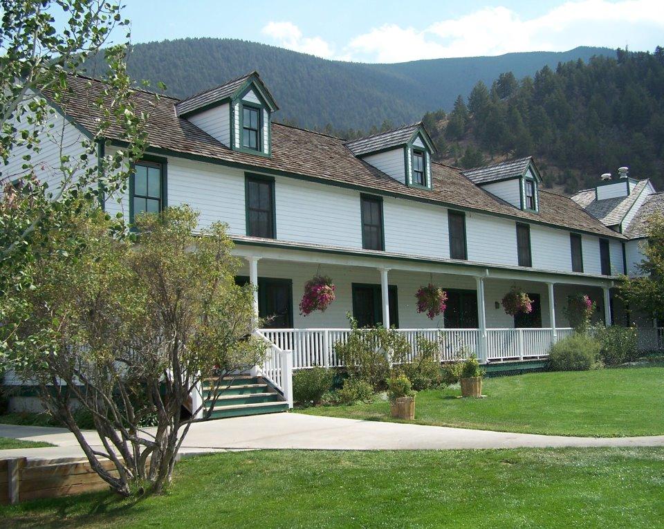 Soak in natural springs, enjoy fine dining and mountain views.