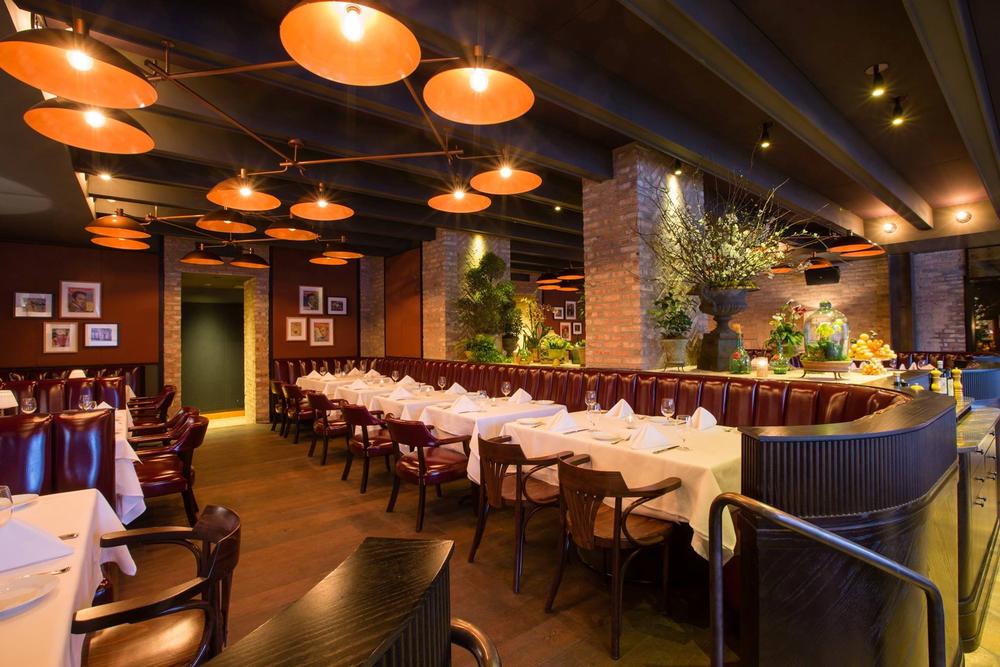 Dine in Italian-American Elegance at Formento’s for a Retro-Chic Feast