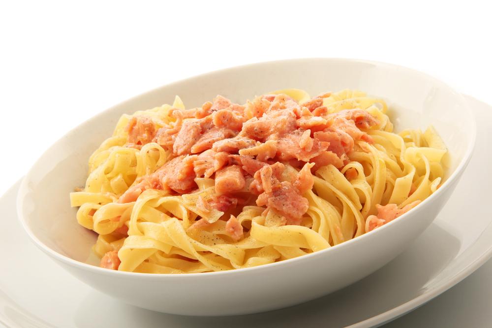 Taste traditional recipes and enjoy a quiet retirement dinner with charm.