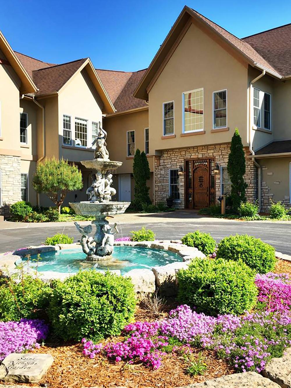 Savor gourmet dining and enjoy elegant suites on a peaceful romantic outing.