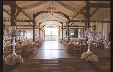 Barn Wedding Venues in Indiana: JLH Wedding Barn