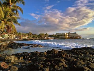 Wedding Venues in Kona, Hawaii: The Royal Kona Resort