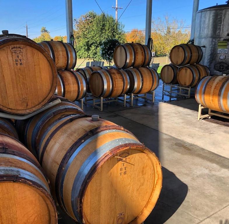 Sip Local Elegance at Oswego Hills Vineyard and Winery