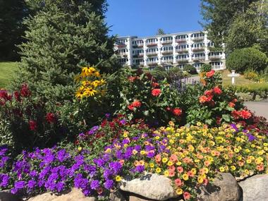 Lake Placid Resorts: Mirror Lake Inn Resort and Spa