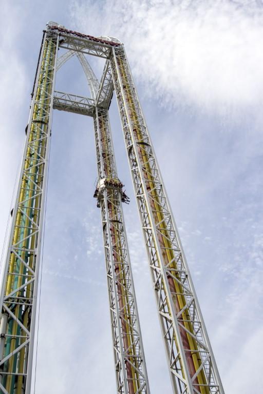Cedar Point: Screams, Smiles & Lake Erie Light