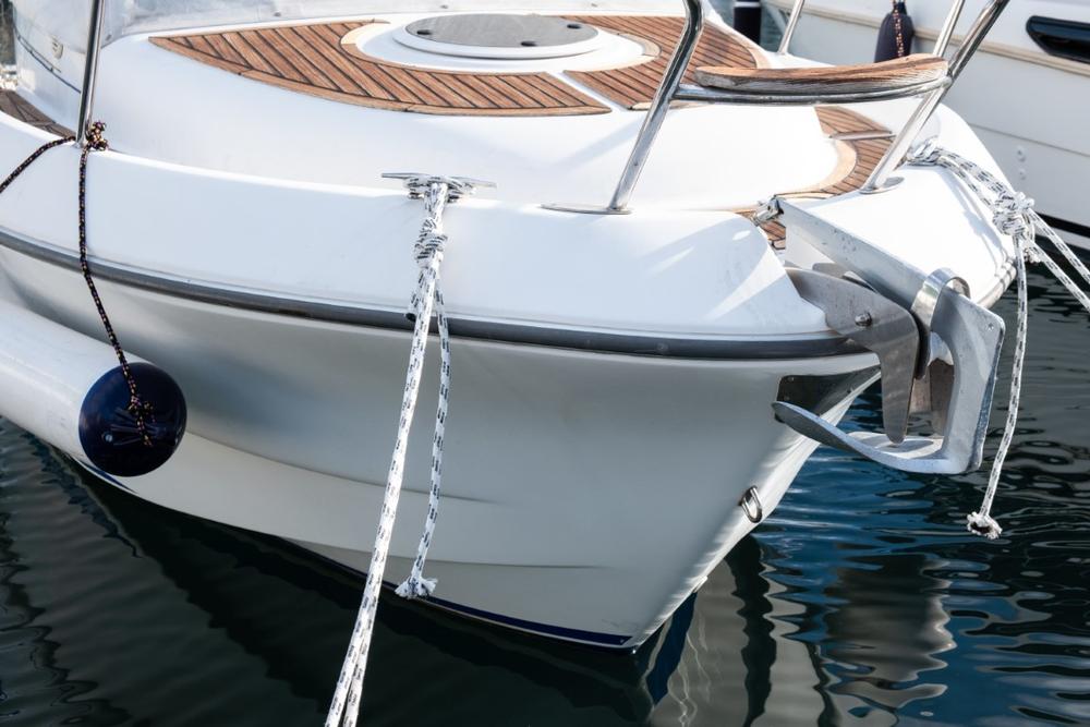 Go boating in scenic canals and visit vibrant seafood restaurants.