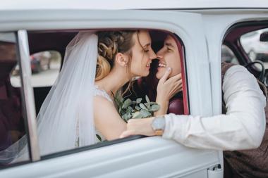 Outdoor Wedding Venues Near Me: Dellwood Barn Weddings, Grant