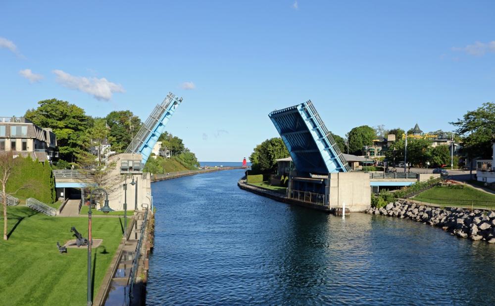 Visit colorful cottages and walk quaint downtown on a romantic lakeside getaway.