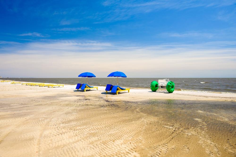 Gulfport, MS - 1 hour and 15 minutes