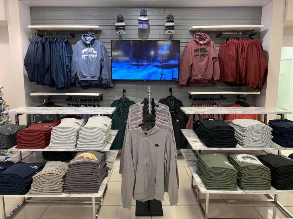 Snap Up Deals: Combine Shopping and Sightseeing at Fashion Outlets of Niagara Falls