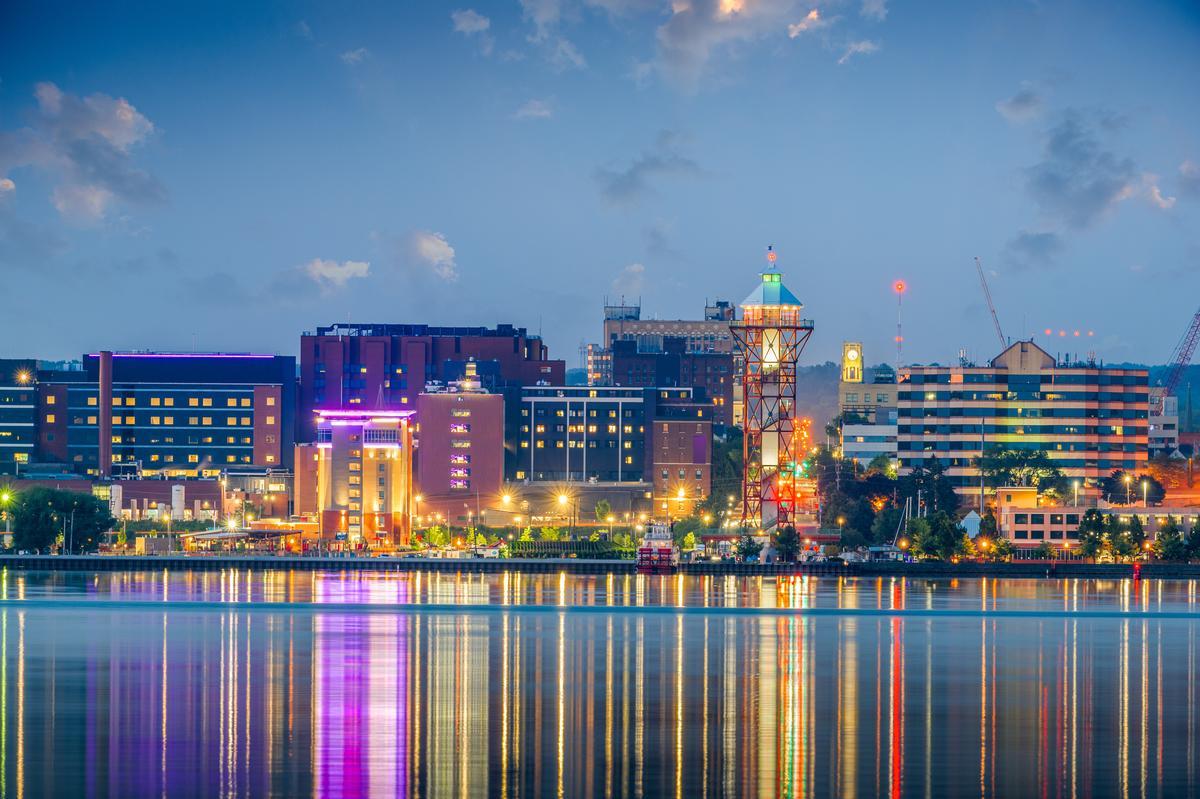 Erie, PA: Lake Light and Long Horizons