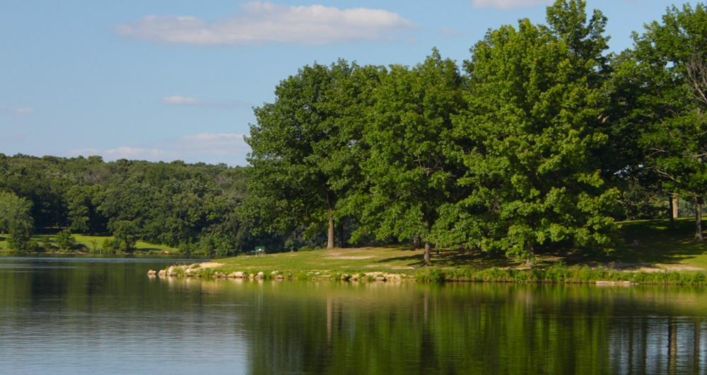 Rockford, Illinois: Quiet Corners and Garden Paths