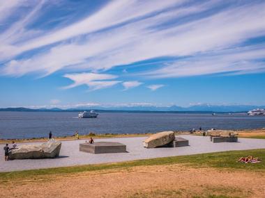 Stroll through the Olympic Sculpture Park | Places to Visit in Puget Sound (Pacific Northwest)