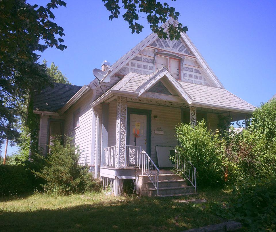 Explore exciting attractions and enjoy scenic views of the Mississippi.
