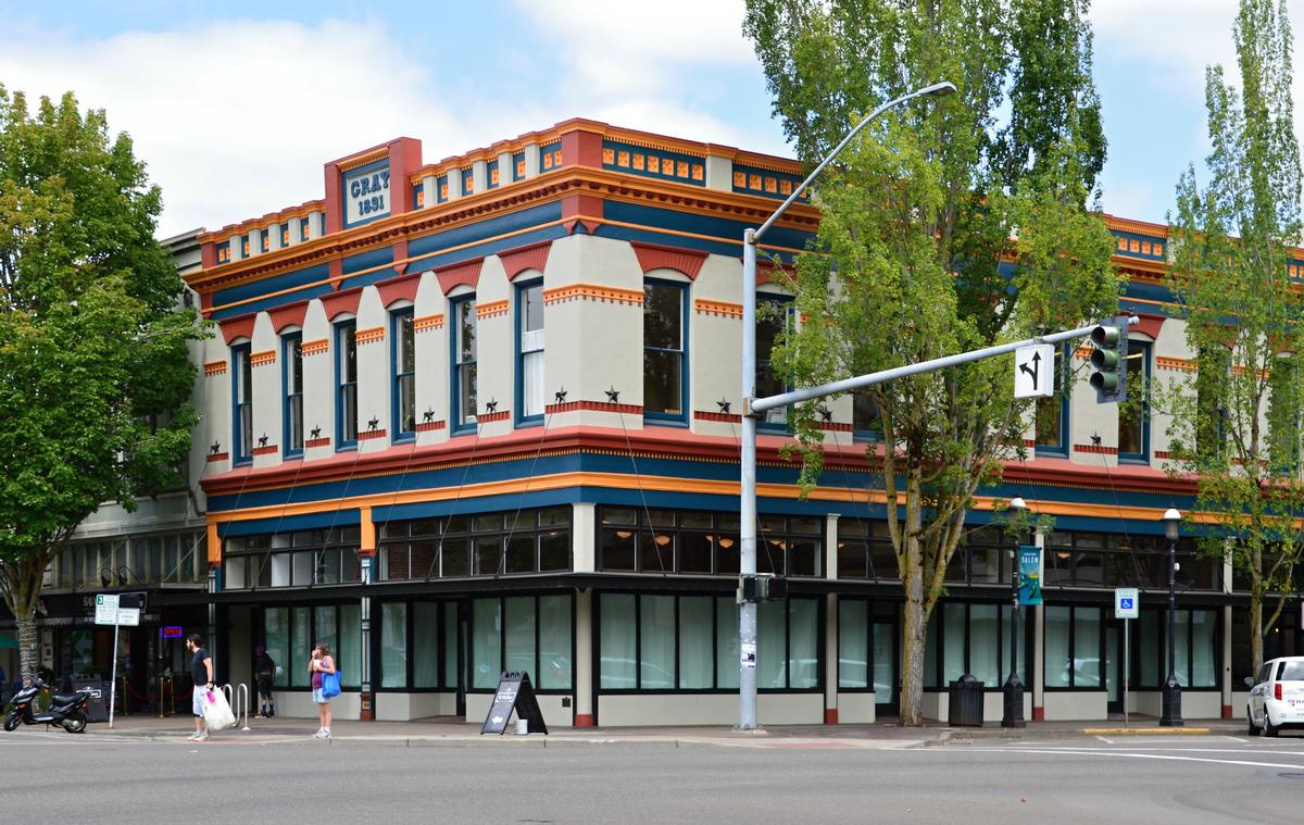 Colorful building in Salem