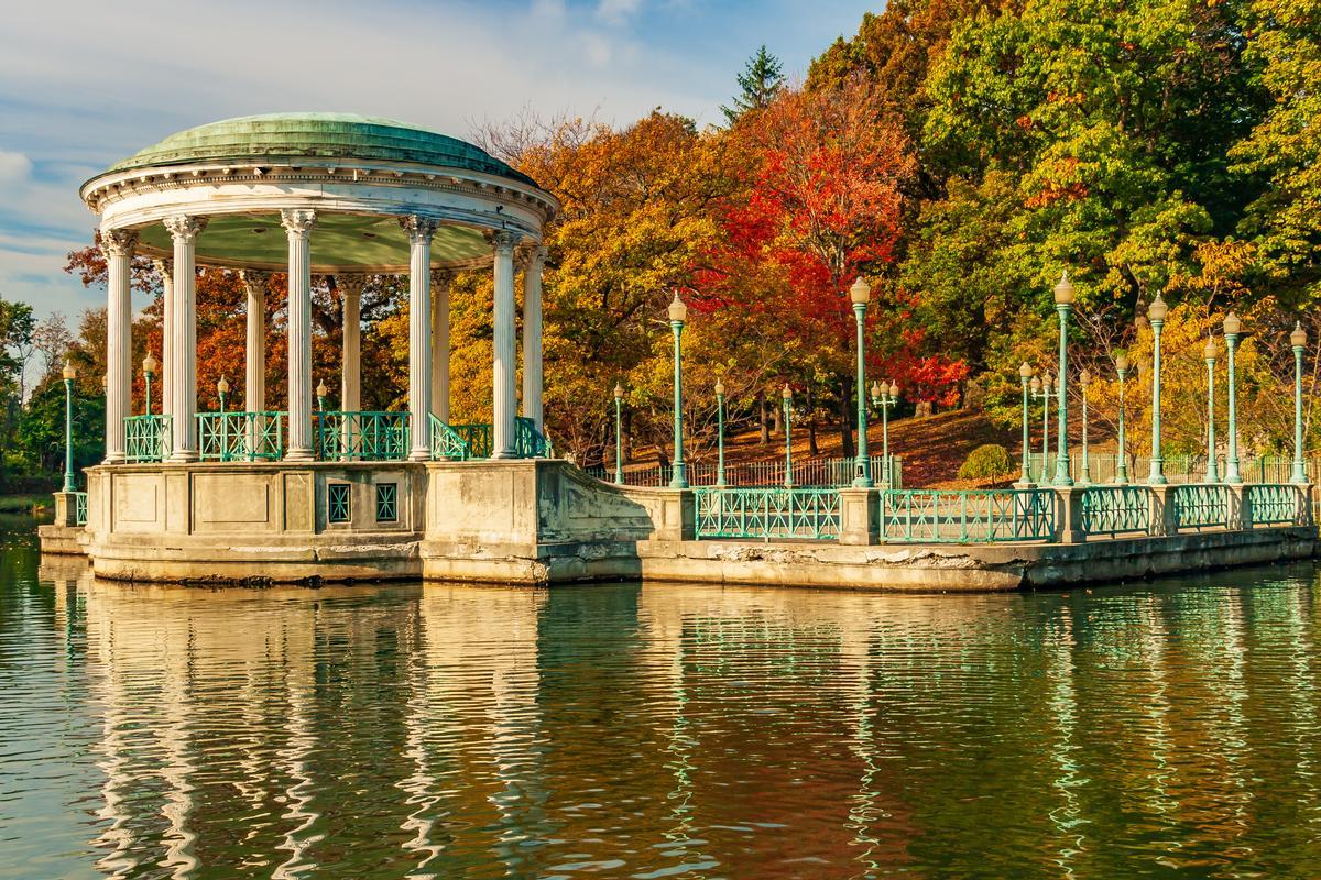 Explore creative neighborhoods and visit historic sights on an exciting city trip.