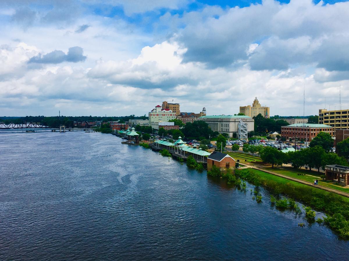 Tour local museums and stroll scenic gardens during a quick, relaxing weekend.