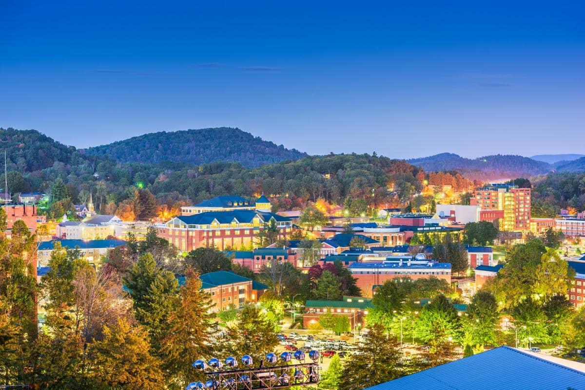 Explore mountain views and enjoy seasonal festivals on a fun spring trip.