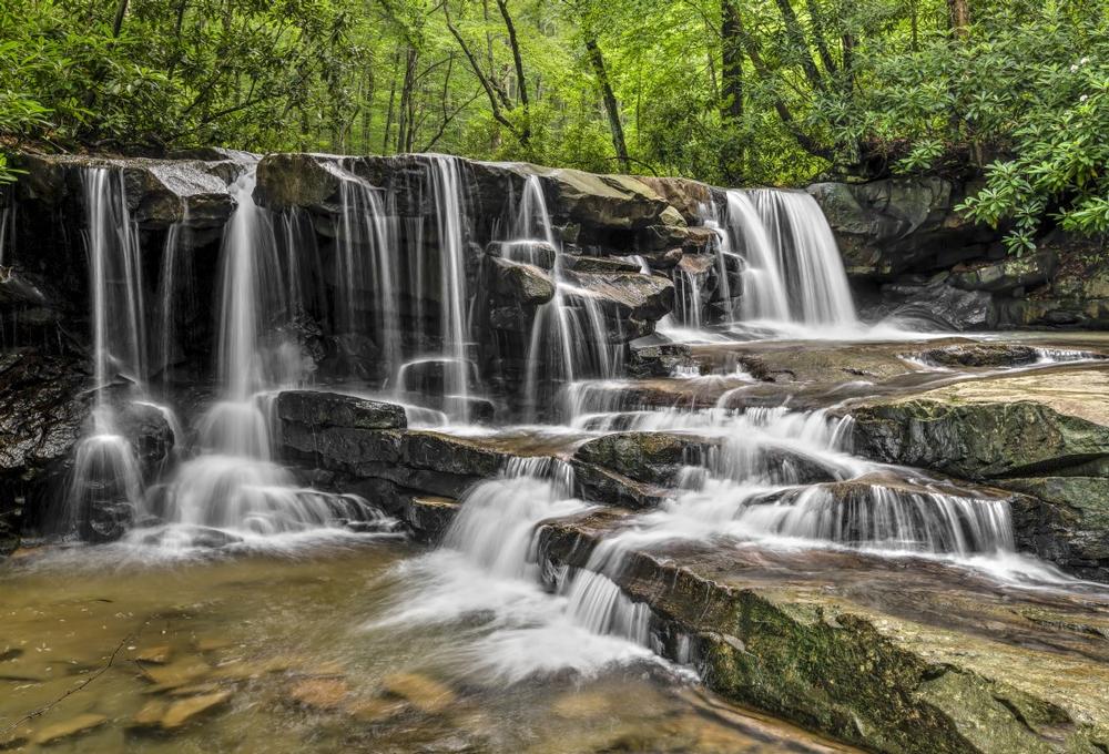 Hike scenic mountain trails or admire stunning waterfalls in the fall.