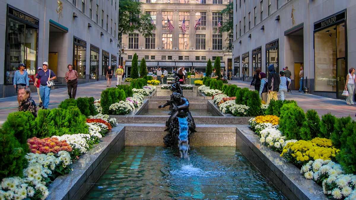 I took this photo of Rockefeller Center with flowers