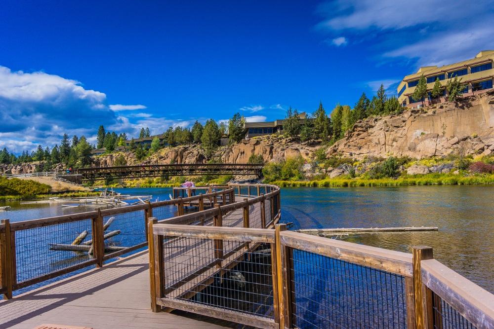 Go hiking in volcanic landscapes, explore craft breweries, and enjoy a fun weekend trip.
