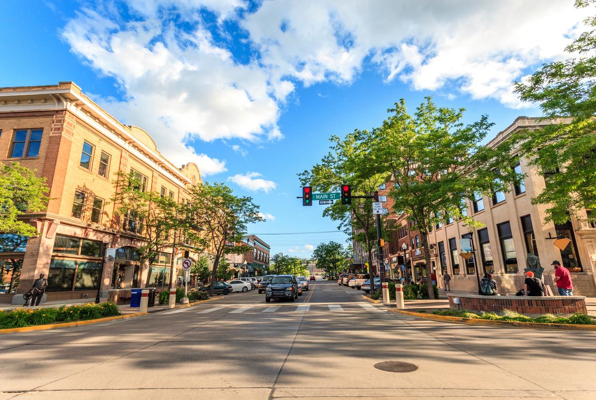 Rapid City, South Dakota: Stone Faces & Prairie Skies