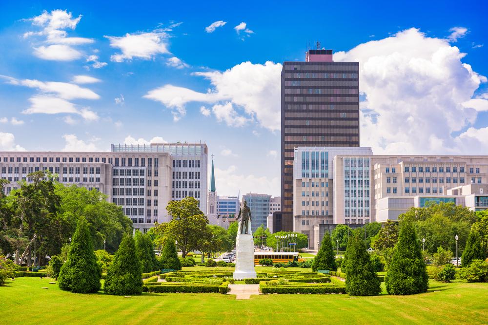 Visit historic sites and walk along the Mississippi River on an easy getaway.