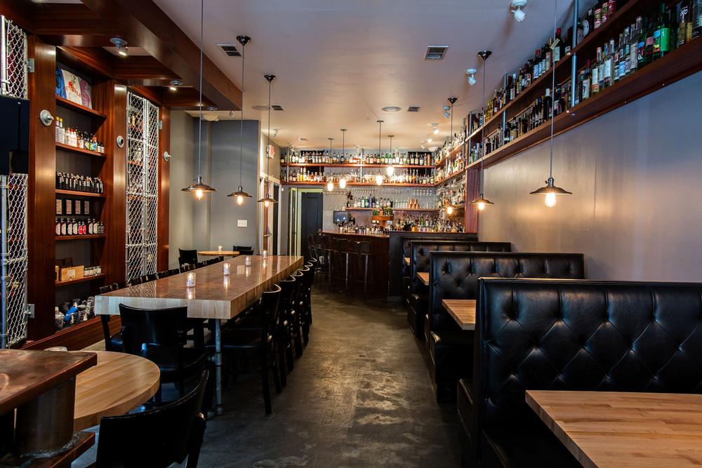 Sip Craft Cocktails in Style at The Gin Joint