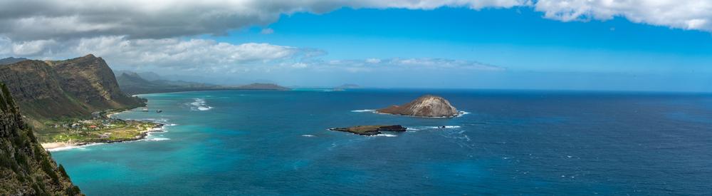 Visit iconic beaches and historic sites on a quick tropical trip.