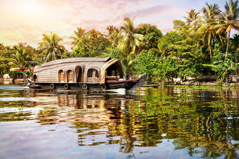 Float Through Peace in Alappuzha