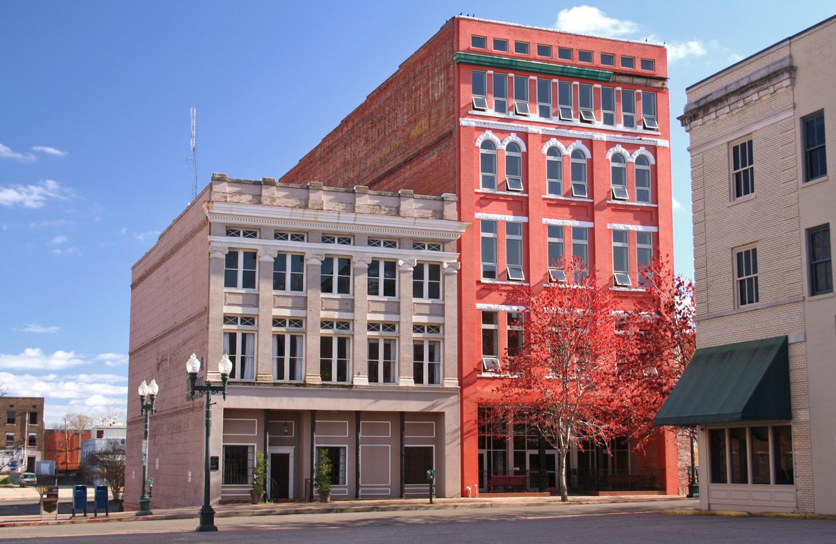 Flavors and Flicker in Shreveport, Louisiana