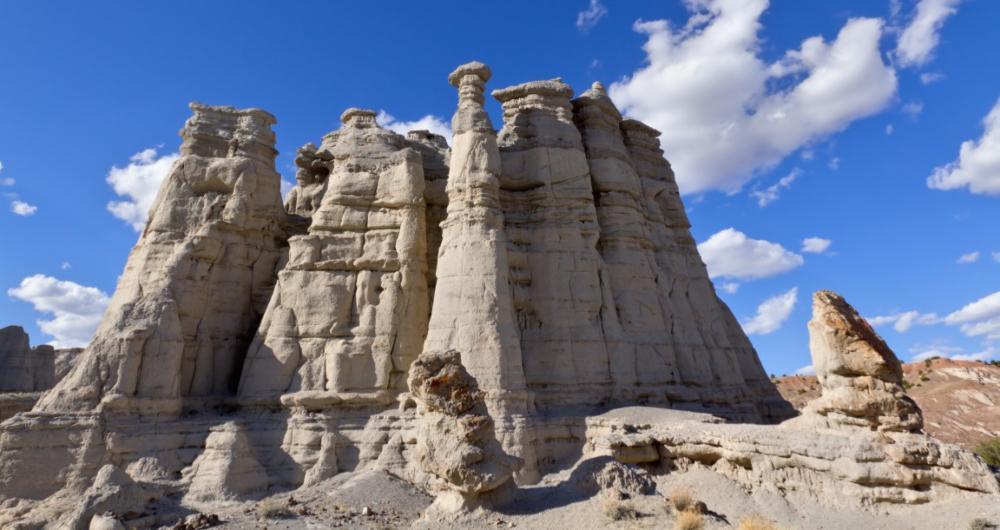 Abiquiu: Earth in Brushstrokes
