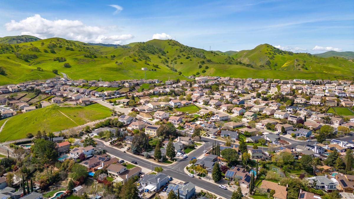 Antioch, California: Delta Days & Golden Hills