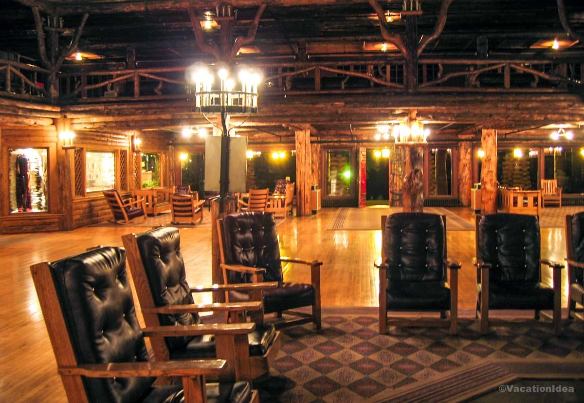 I took this photo of Old Faithful Inn lobby after lunch
