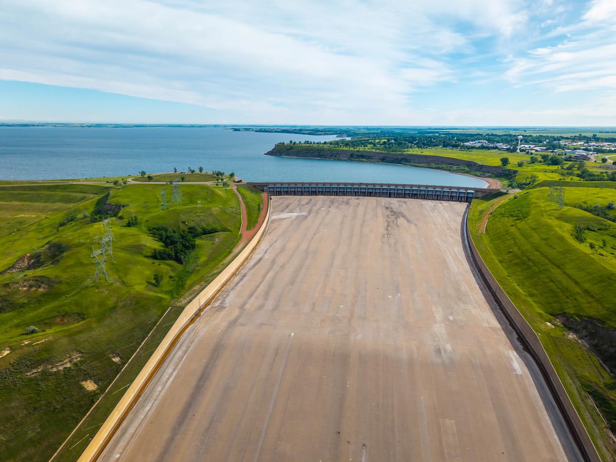 Garrison: Lake Days & Midwestern Ease