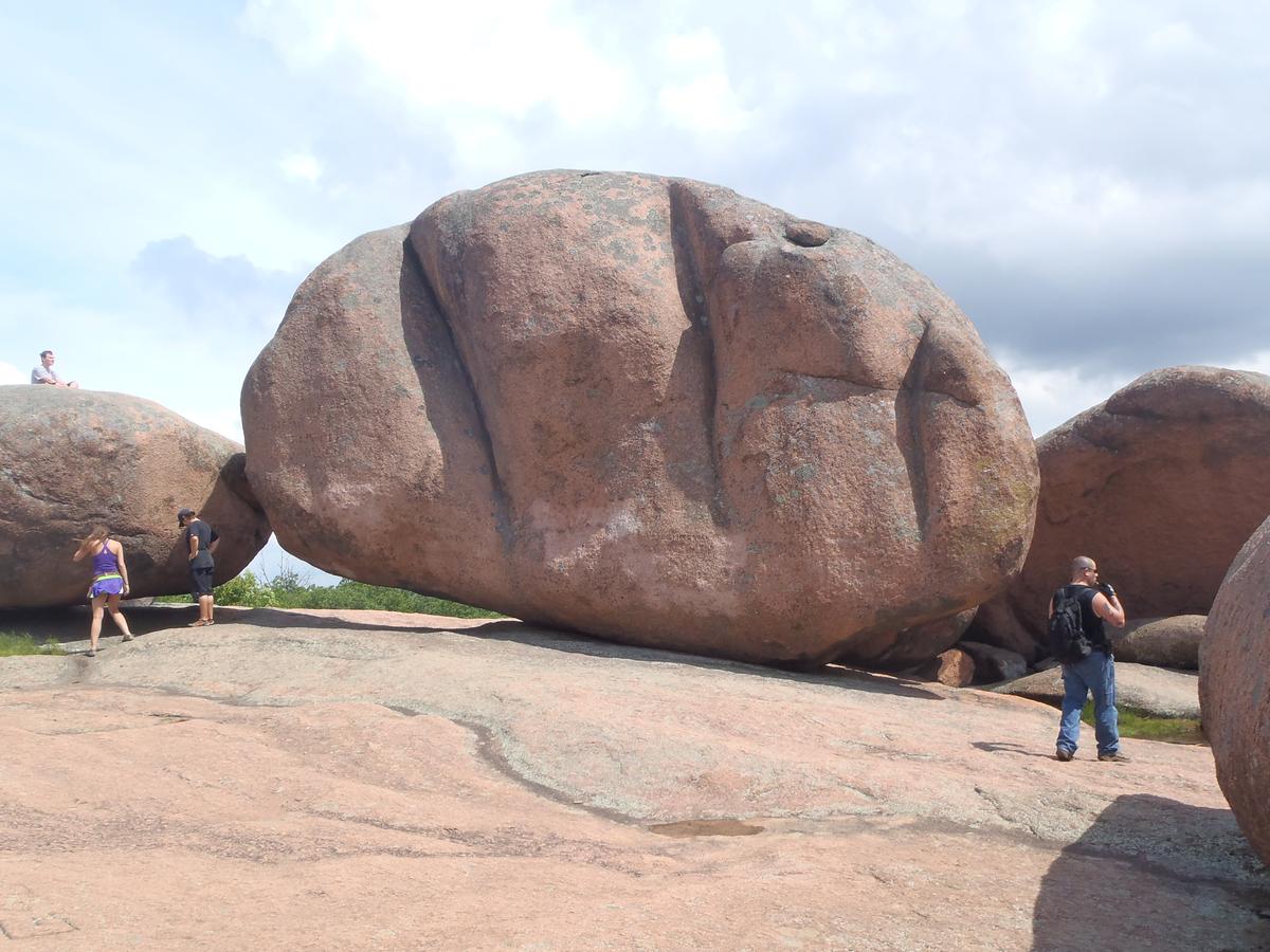 You should bring a picnic to Elephant Rocks State Park
