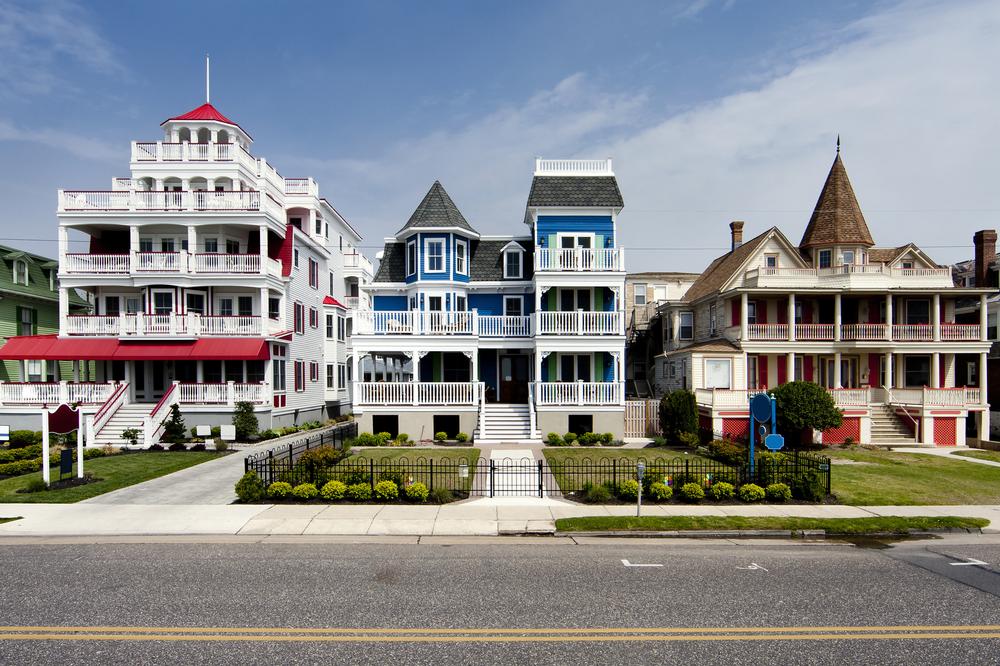 Admire Victorian homes in Cape May