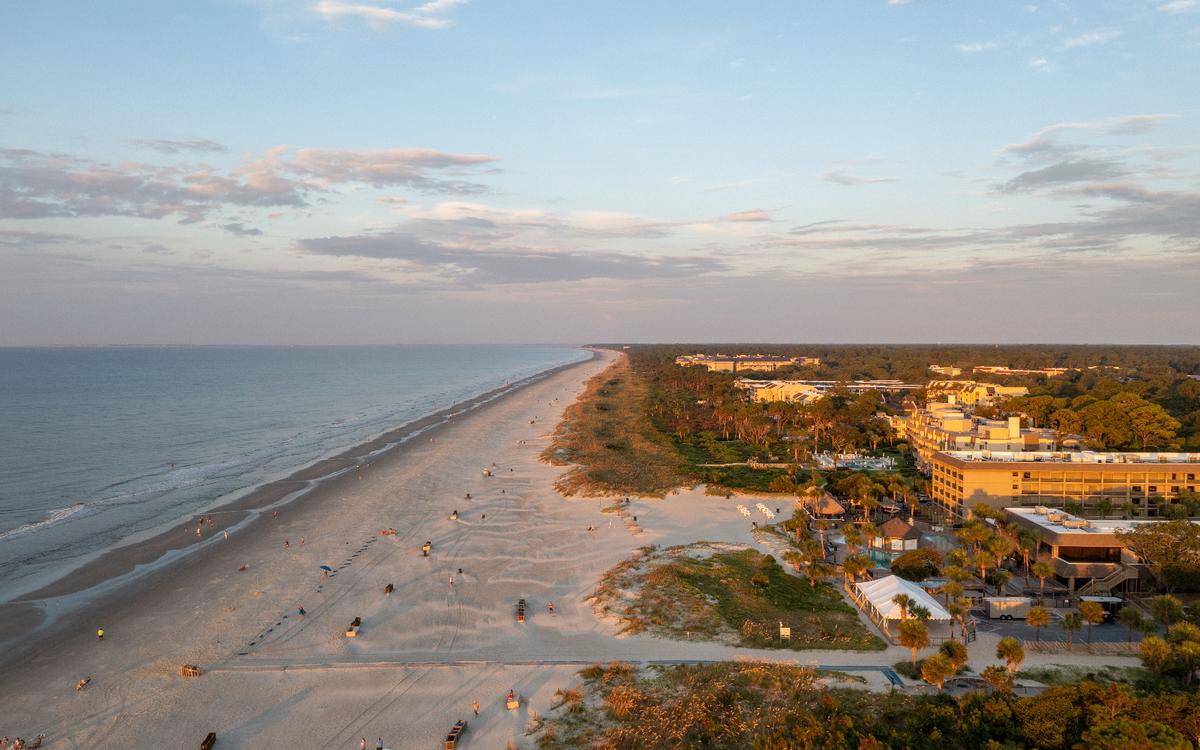 Hilton Head’s Sand Paths & Tide-Washed Calm