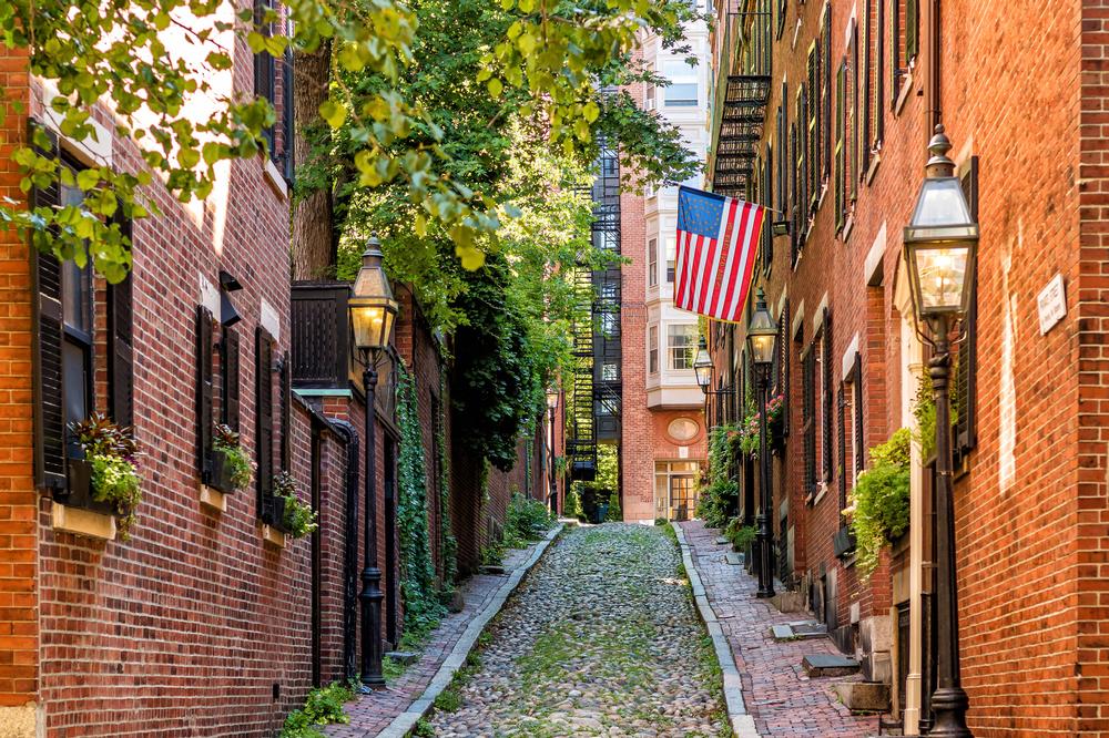 If You’re After Tradition, History, and Holiday Lights, Spend Thanksgiving in Boston