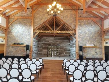 Barn Wedding Venues in PA: Meredith Manor